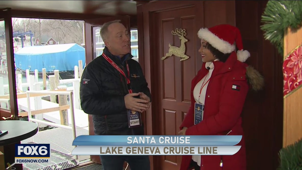 This holiday season explore the beauty and scenery of Geneva Lake from a boat